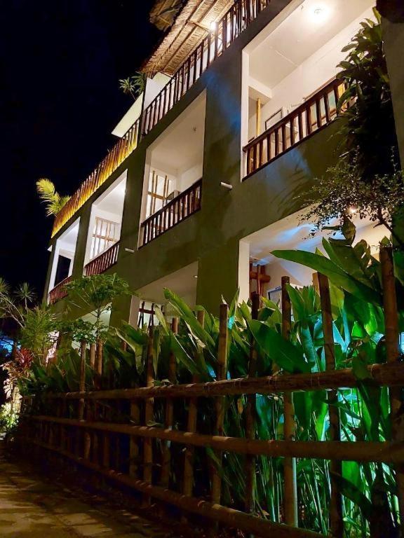 Hannah Hotel Balabag  Екстериор снимка