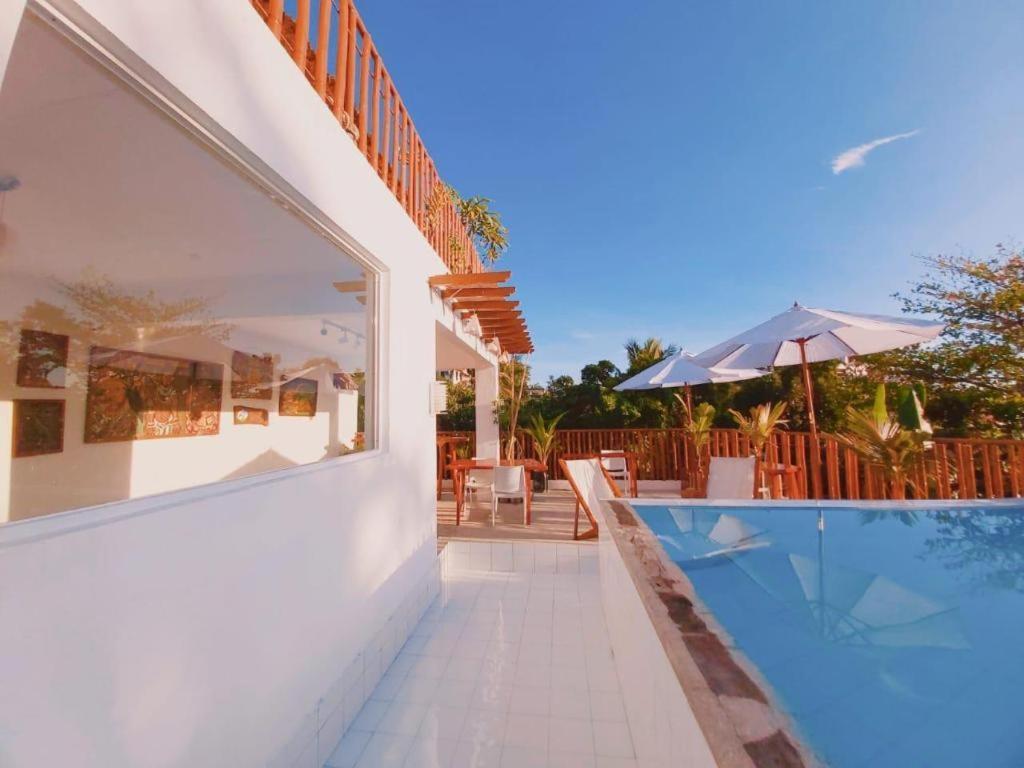 Hannah Hotel Balabag  Екстериор снимка