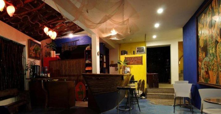 Hannah Hotel Balabag  Екстериор снимка