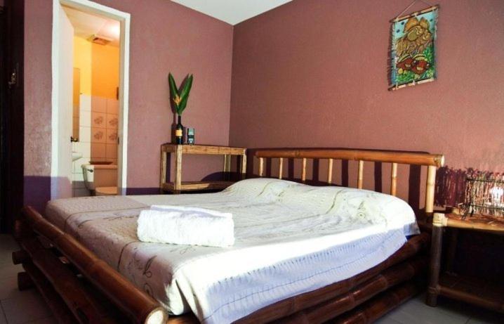 Hannah Hotel Balabag  Екстериор снимка